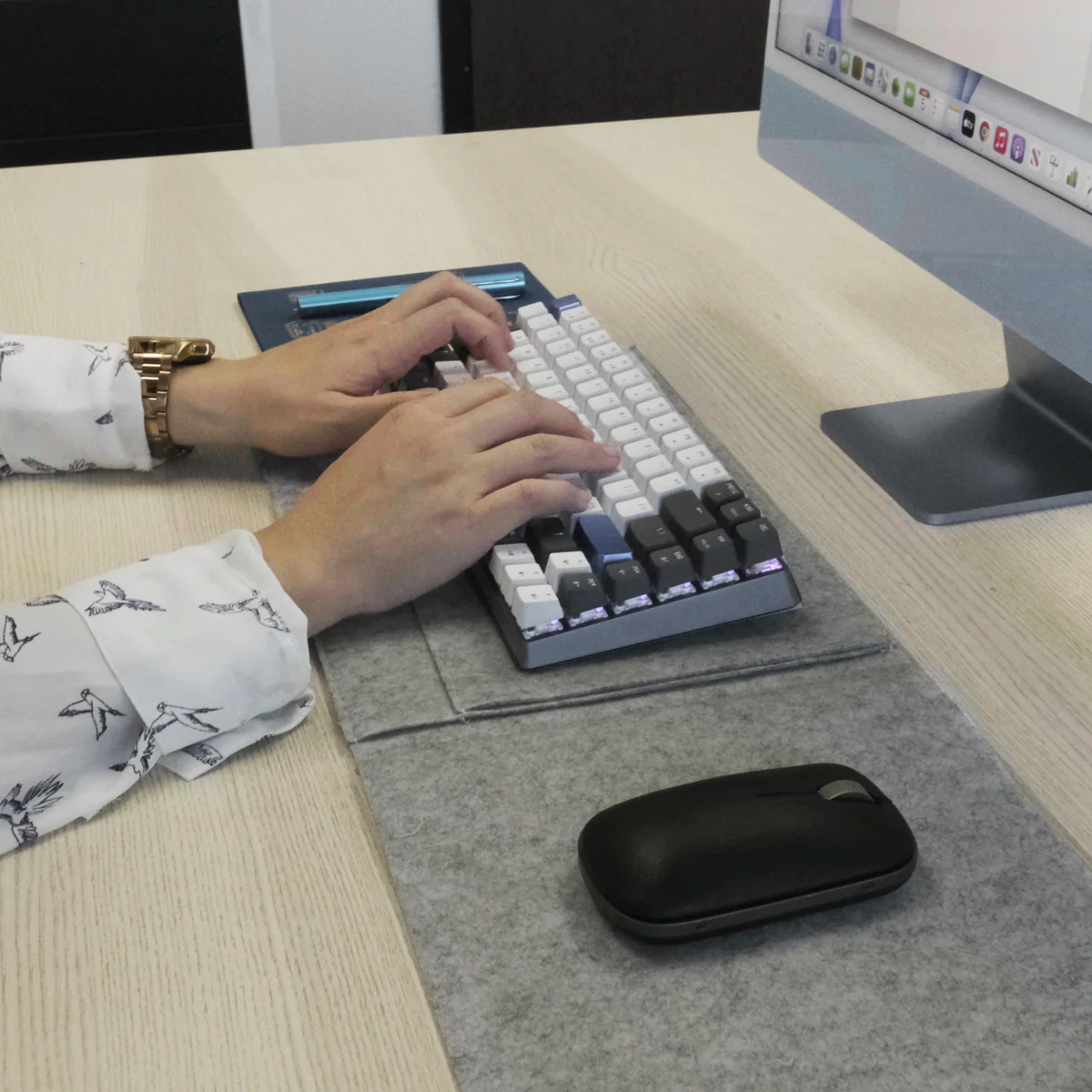 Azio Felt Keyboard Travel Pouch - Image 3