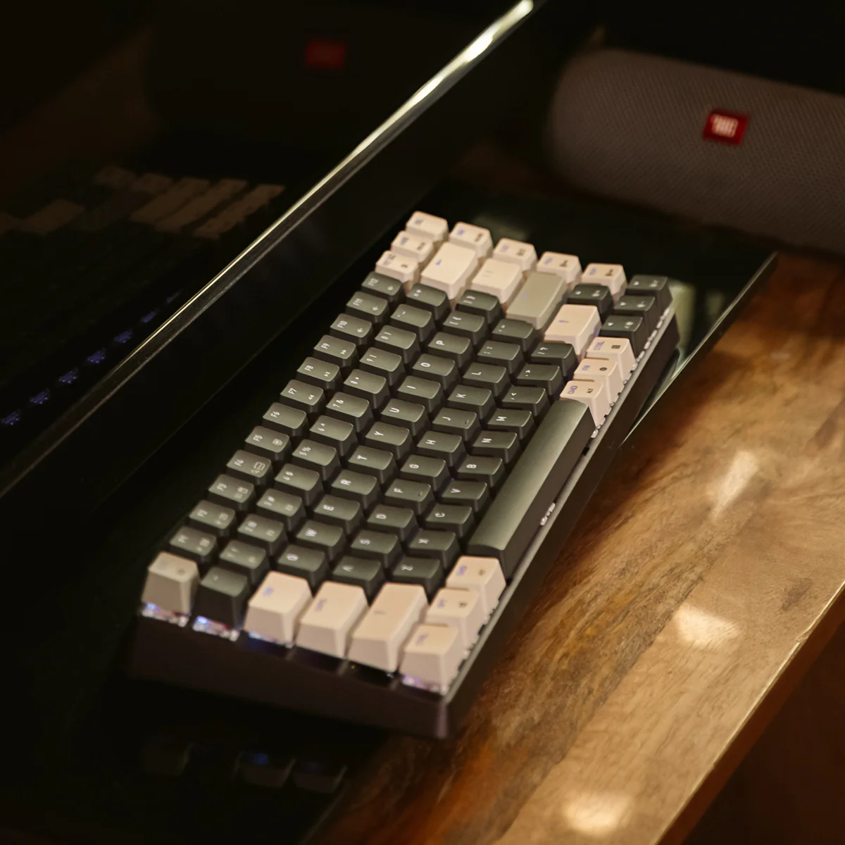 Cascade 75% Wireless Hot-Swappable Keyboard - Image 7