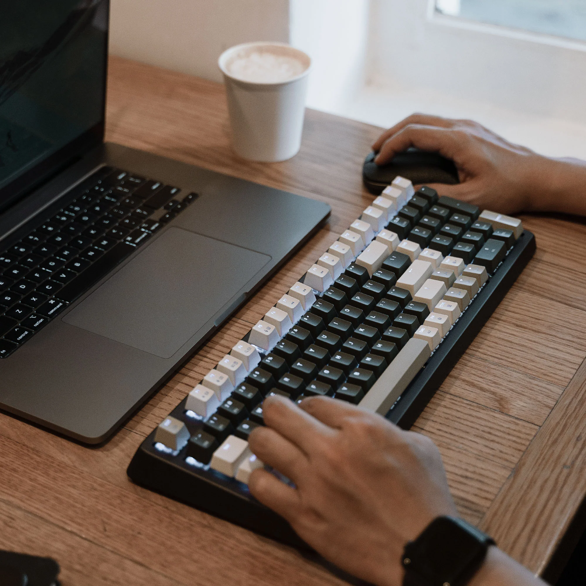 Cascade 98% Wireless Hot-Swappable Keyboard - Image 4