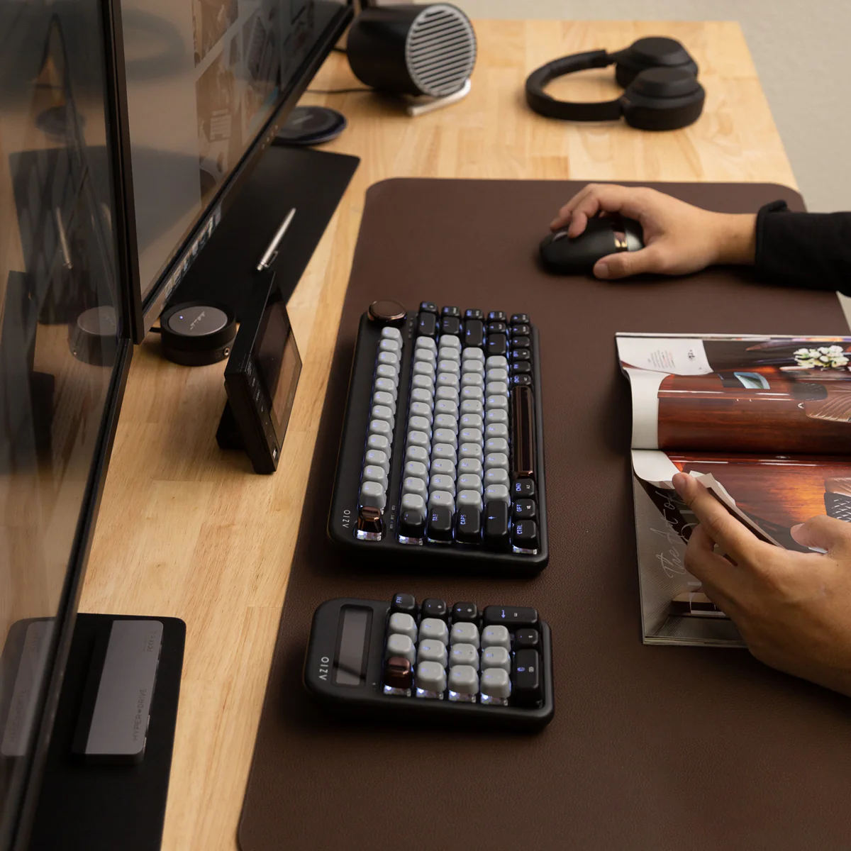 IZO Wireless Keyboard (Red Switch) - Image 4