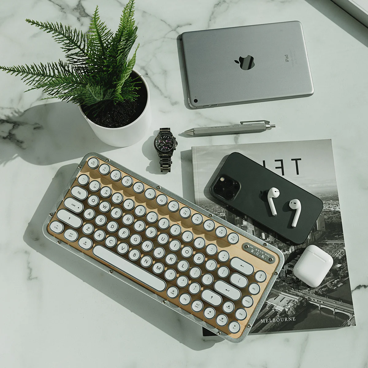 Retro Compact Keyboard - Image 18