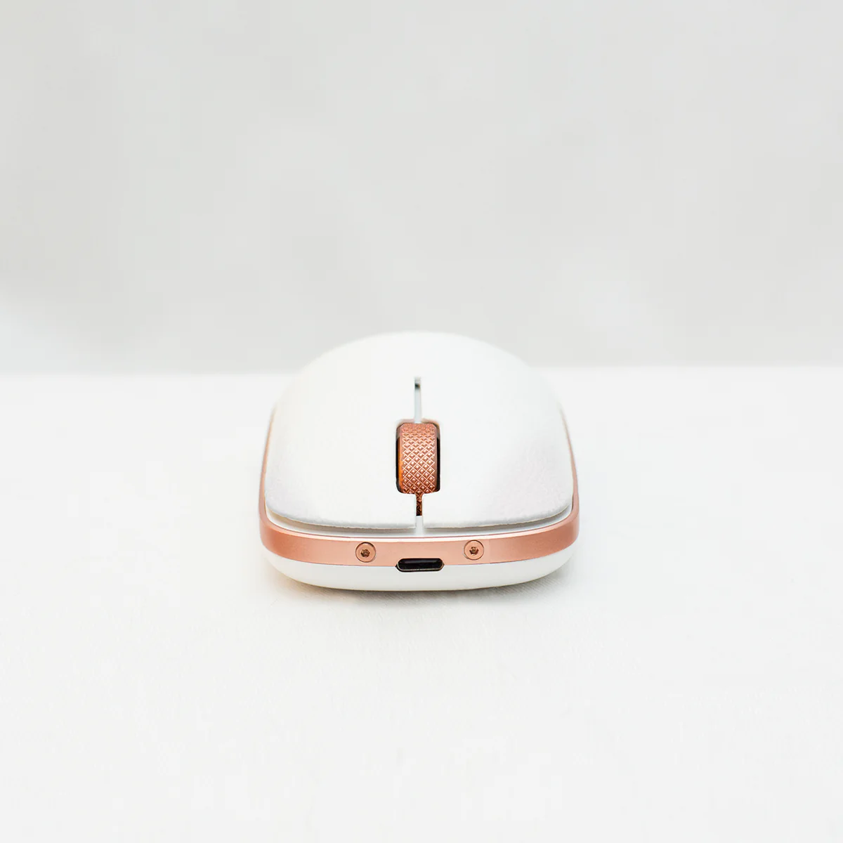 Retro Classic Mouse - Image 8