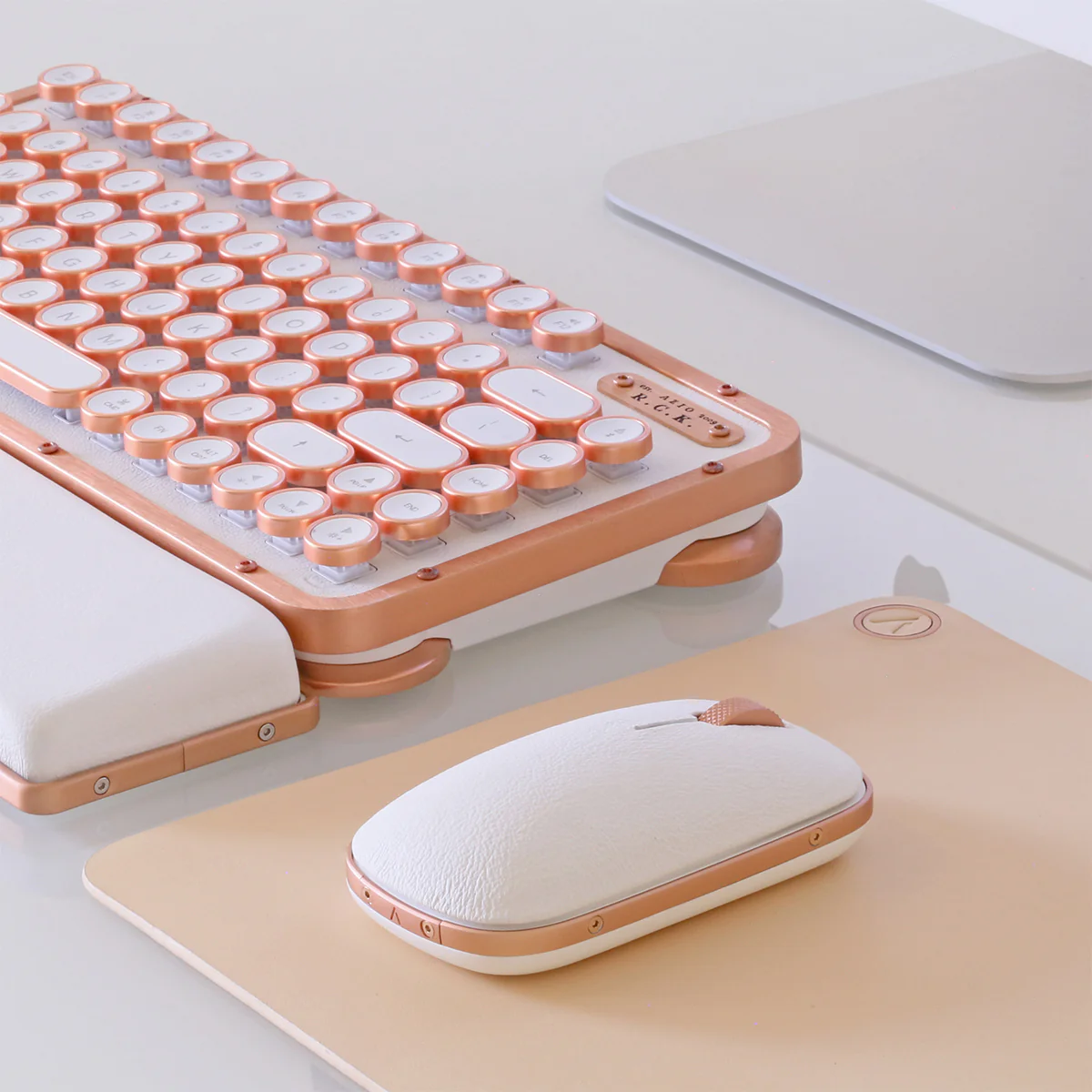 Retro Classic Mouse Pad - Image 3